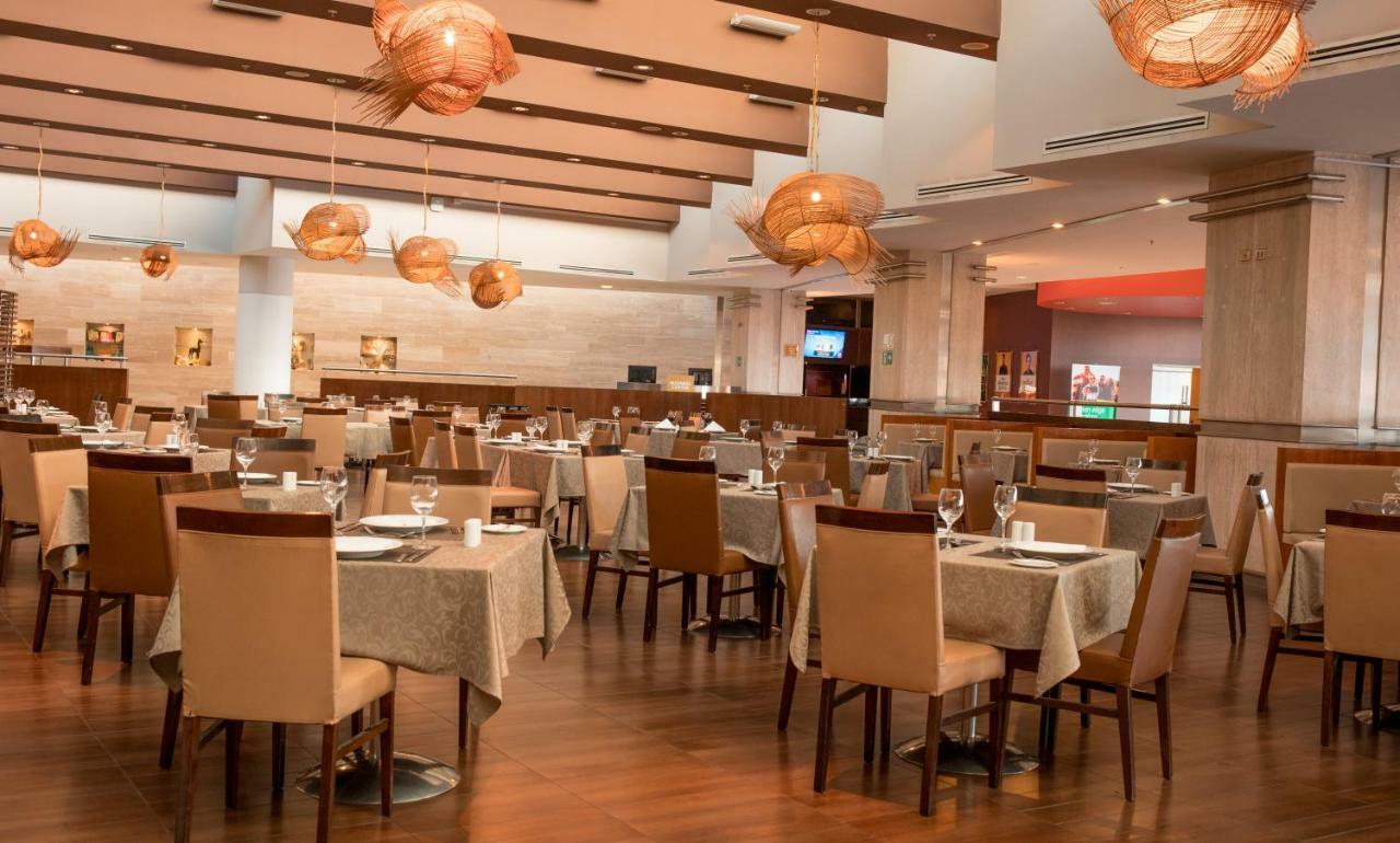 Mds Hotel Calama Exterior foto Restaurant in the hotel