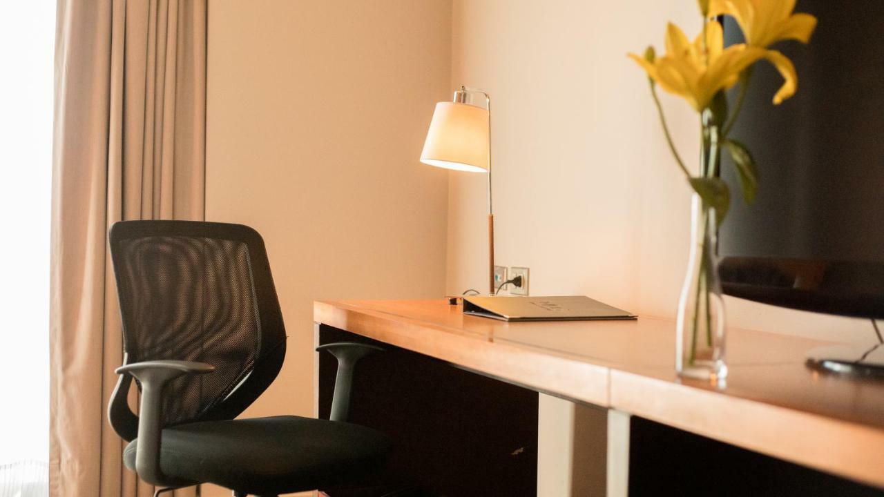 Mds Hotel Calama Exterior foto A typical office at the University of Westminster