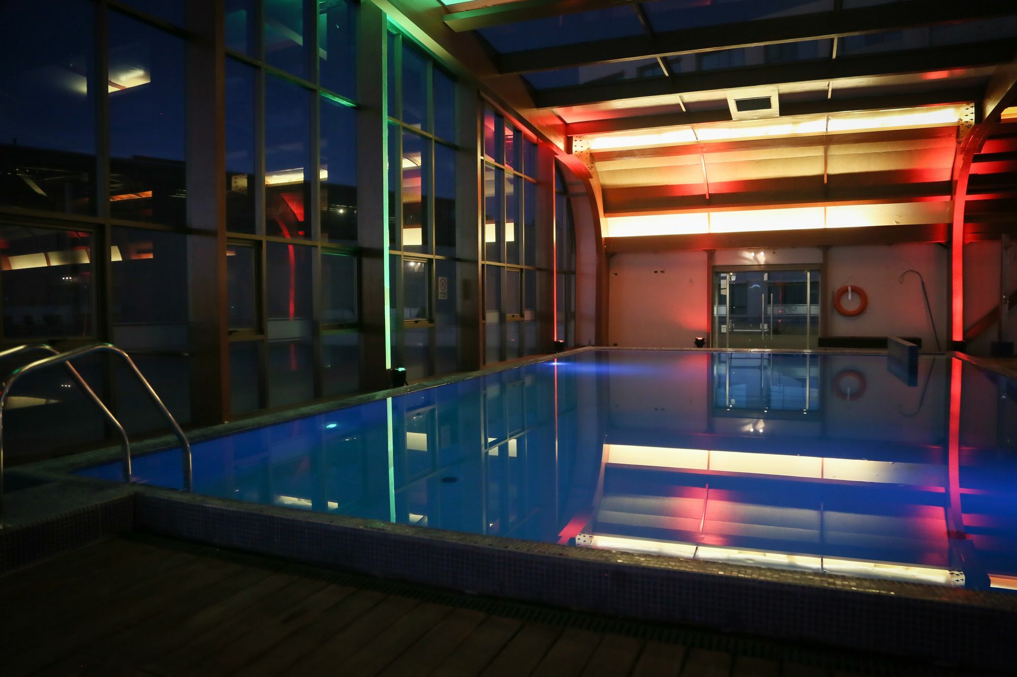 Mds Hotel Calama Exterior foto The pool at the 101 Skybar